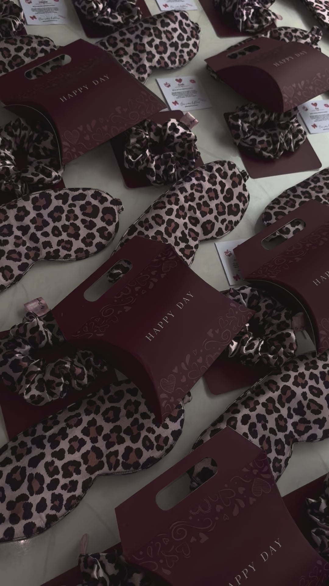 Scrunchie + tapa ojos